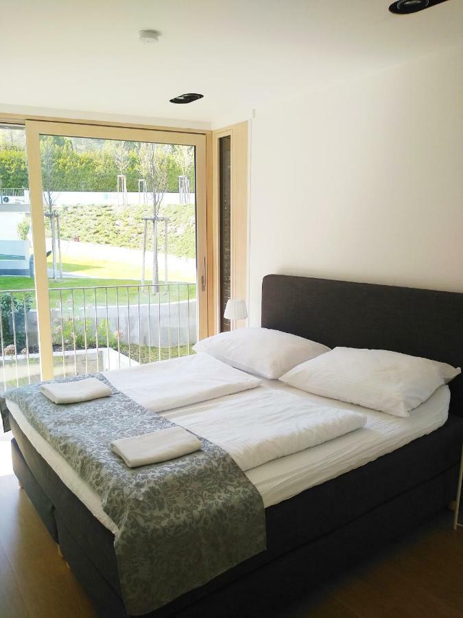 Vienna Garden Residence Luaran gambar