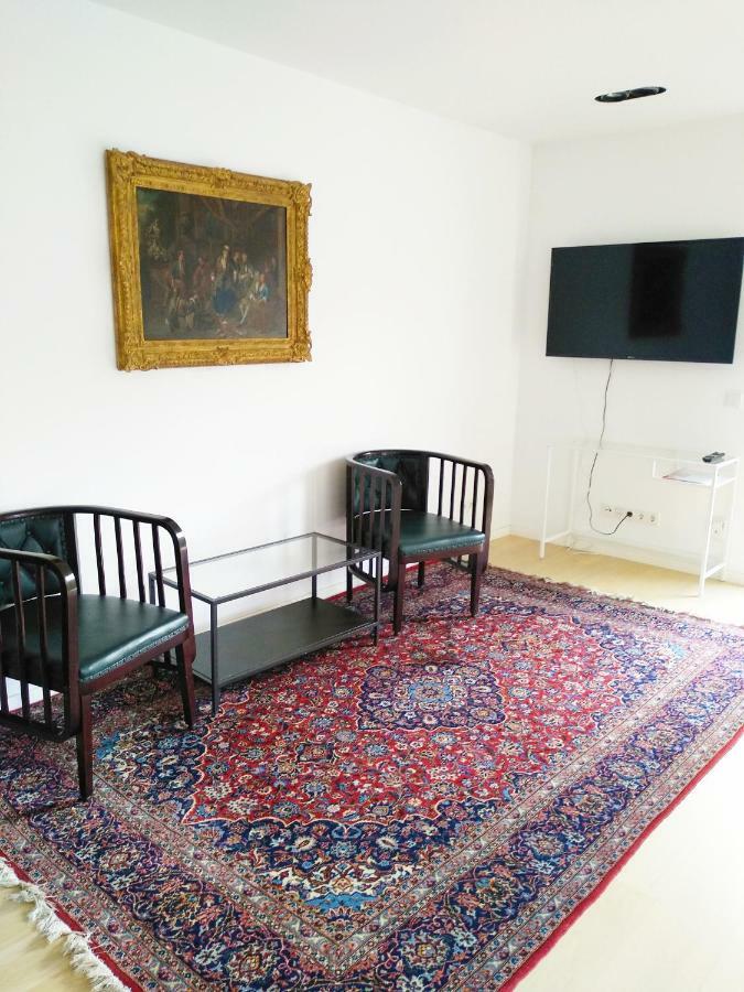 Vienna Garden Residence Luaran gambar